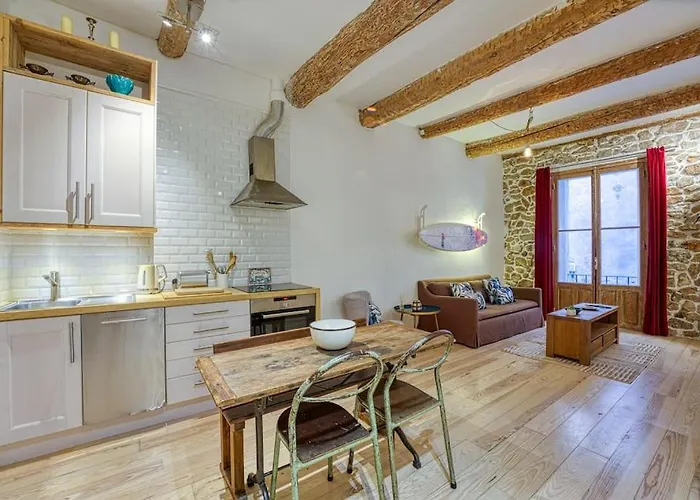 New - 1 Bed Apt Central Antibes