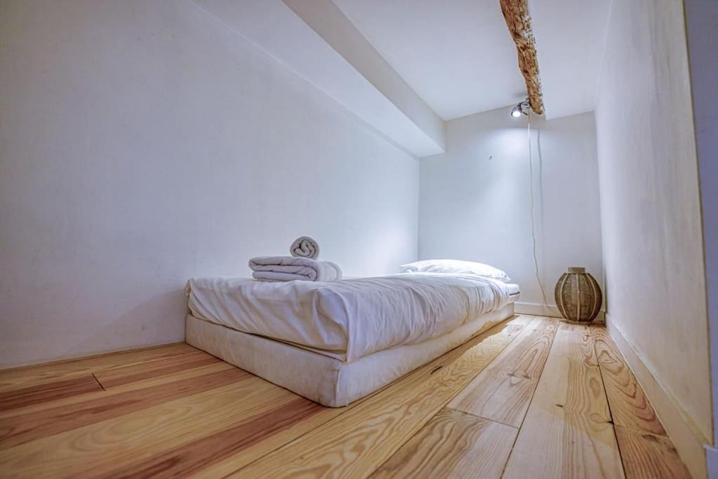 New - 1 Bed *